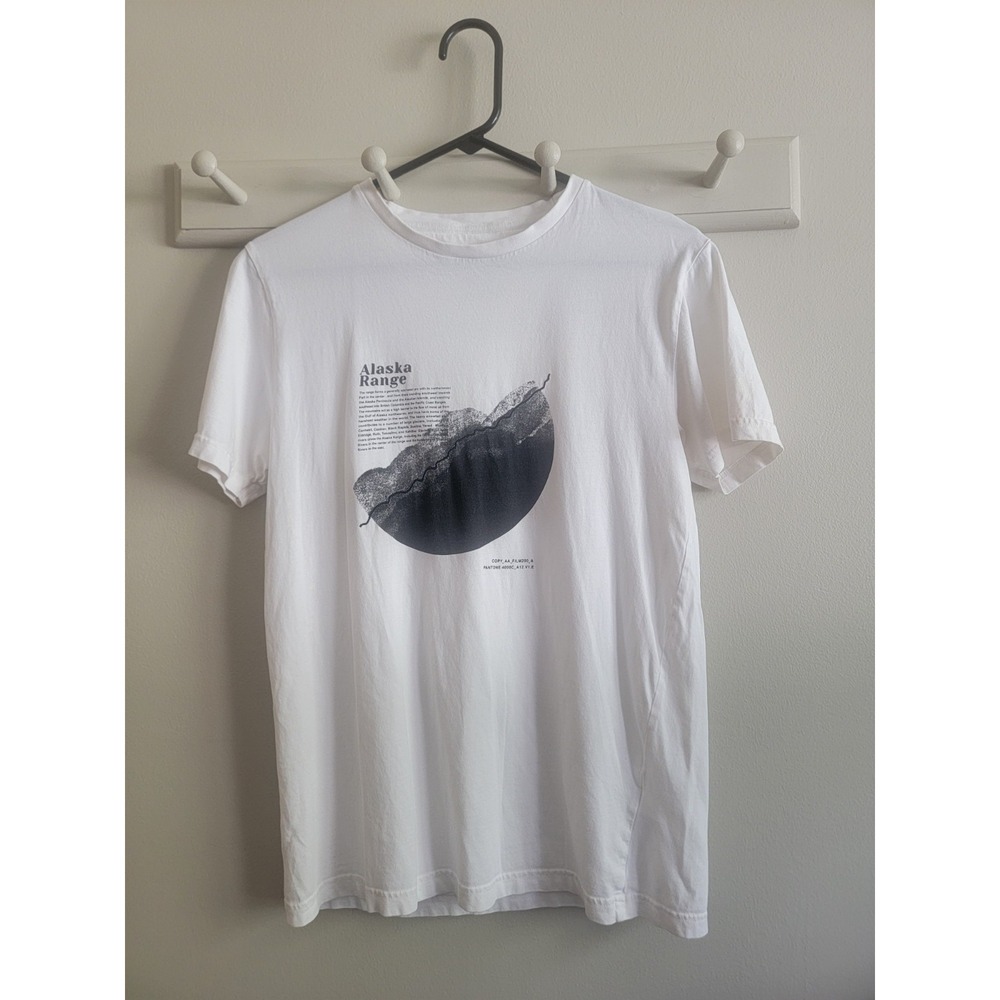 Ricky Singh Men's Small Graphic T White Alaska Range S/S Cotton Denim & Flower